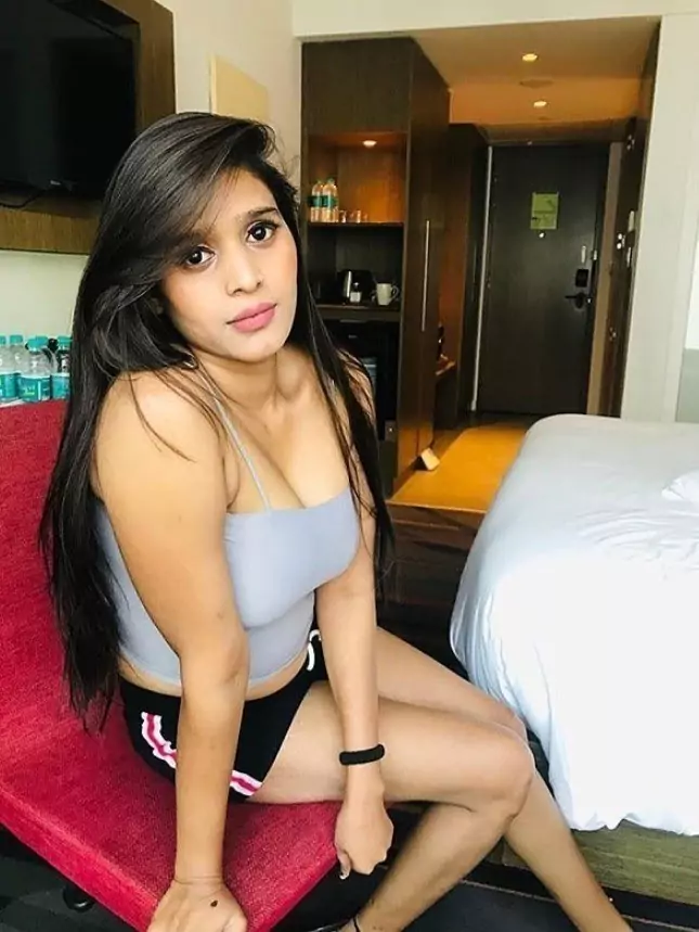 कॉल गर्ल्स सर्विस  वालपोई